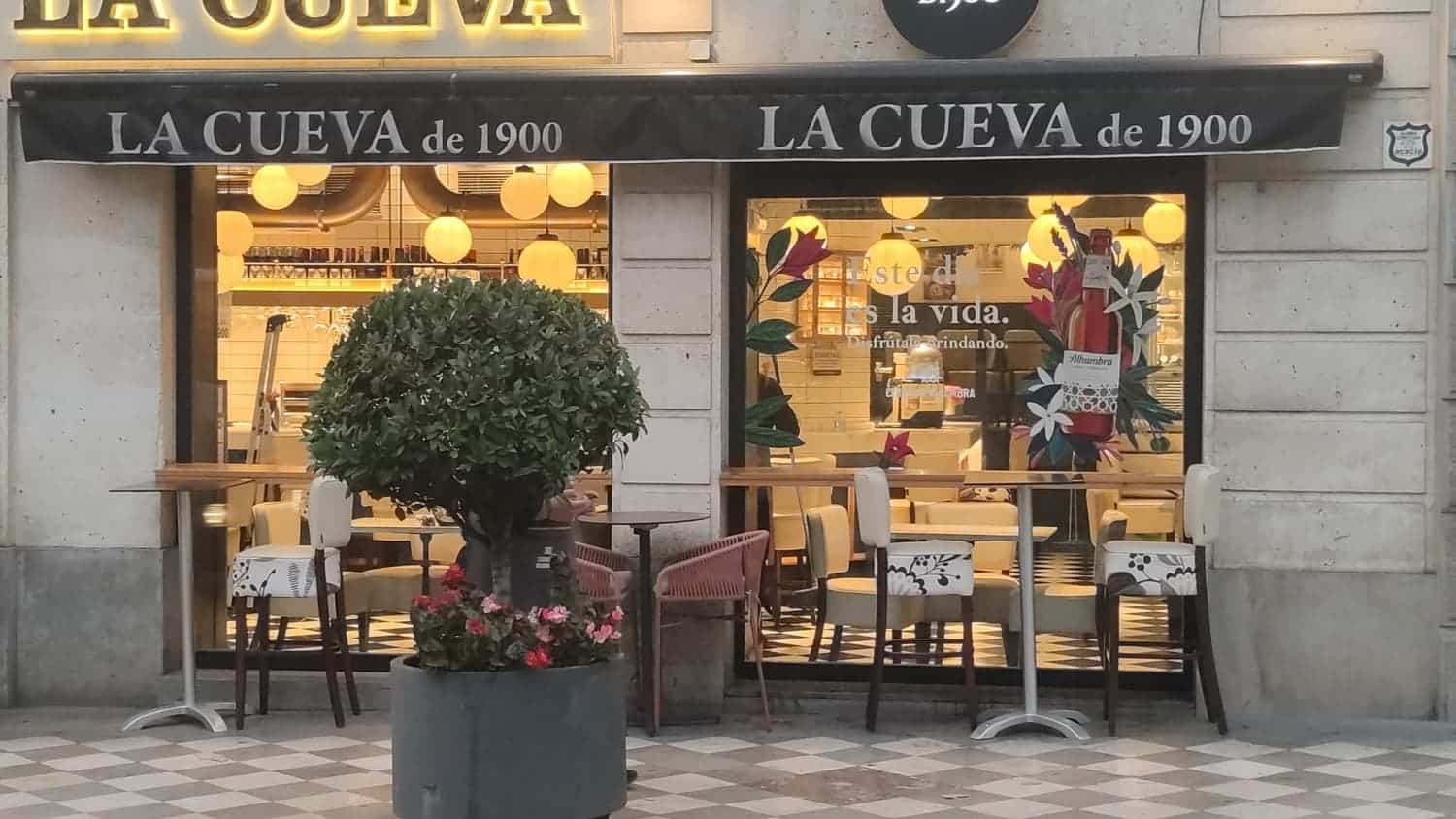 la cueva 1900 granada