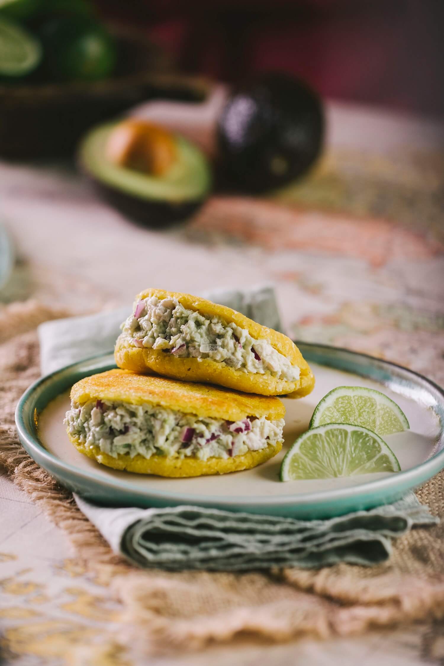 Cómo preparar arepas rellenas de reina pepiada para 6 personas